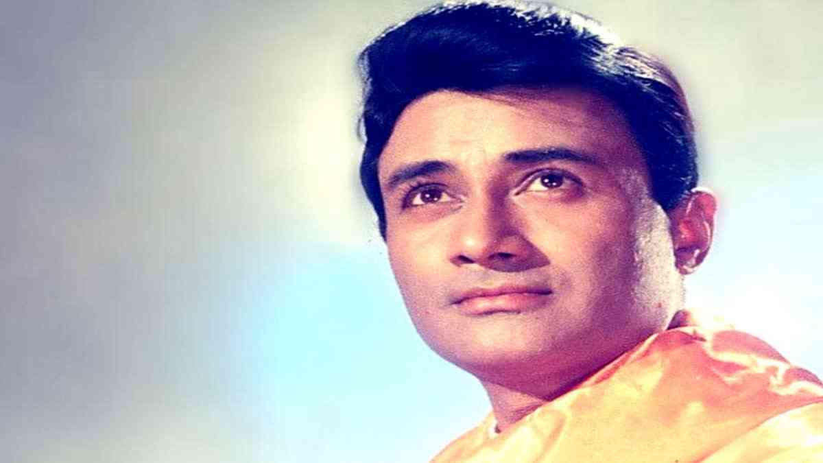 Dev Anand films to be auctioned online Vintage memorabilia lobby cards song booklets