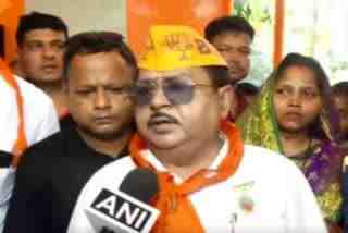 Odisha MLA Arabinda Dhali and retired IAS officer Hrusikesh Panda have joined the BJP on Sunday, following their resignation from the ruling BJD. Dhali, who resigned, alleged that there was no democracy within the BJD and senior leaders were being neglected. He joined the BJP, which has internal democracy.