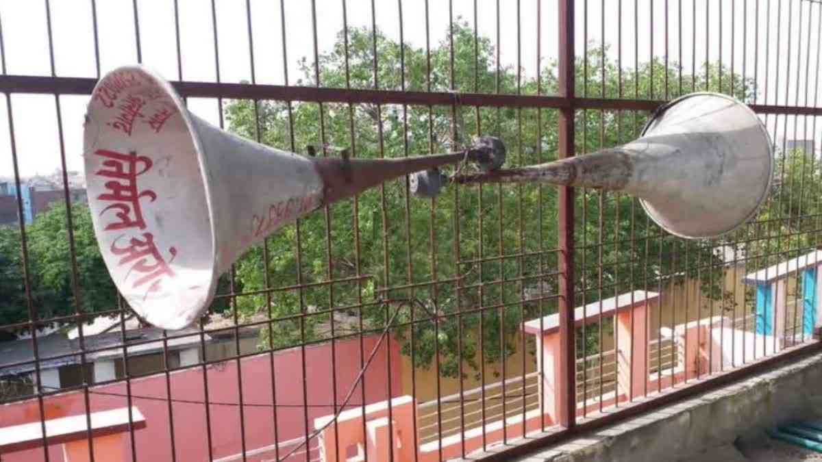 notice to priest for loudspeaker in temple bhopal