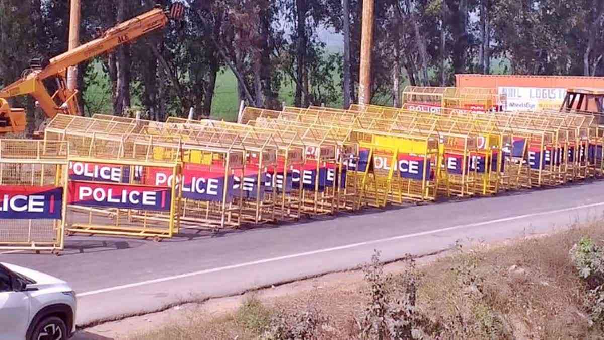 Police set up barricades at Delhi border to foil farmers Delhi chalo march