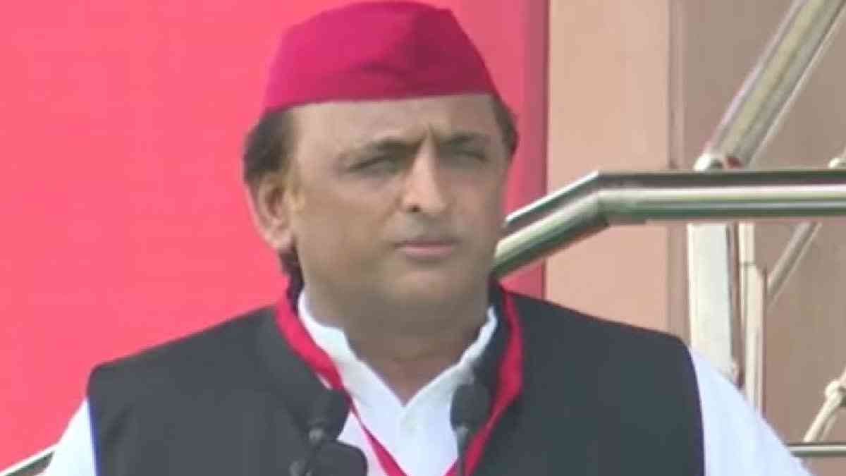 Caste census can be completed in 3 months due to Aadhaar, says Akhilesh; mocks Rahul's 'X-ray' comment