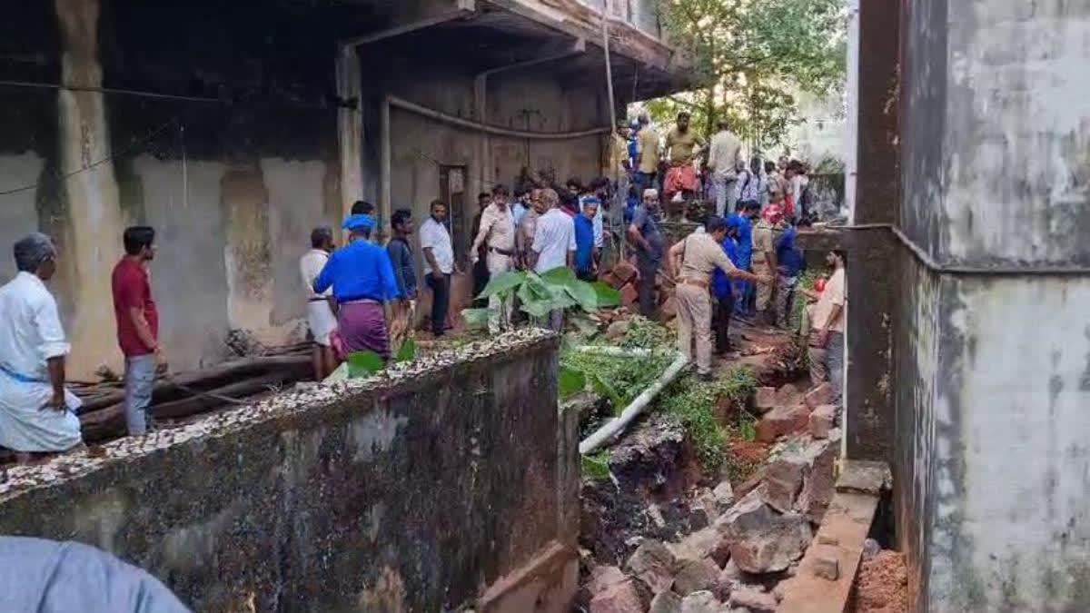 Wall Fell Down In Kasaragod; Two Died