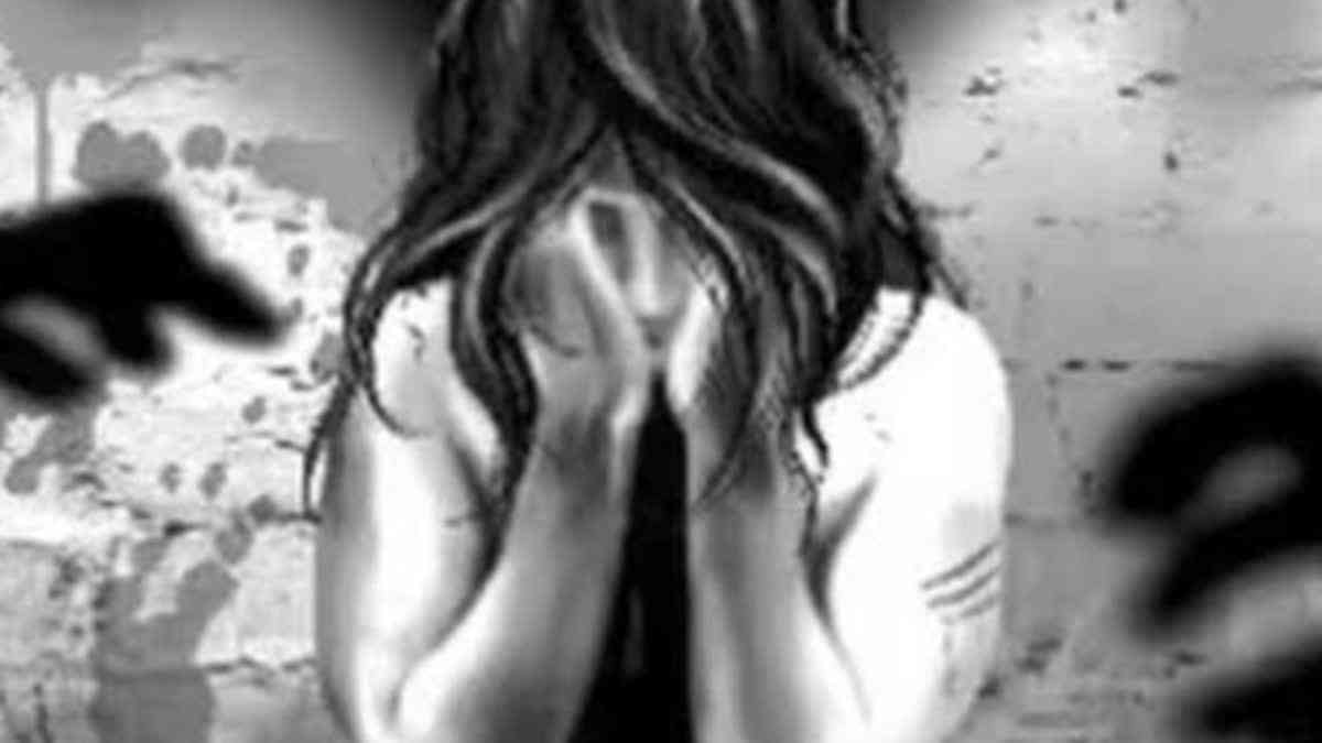 crime news Father raped minor daughter in Kanpur for several months mother lodged report