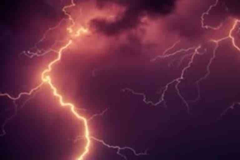 5 people died due to lightning