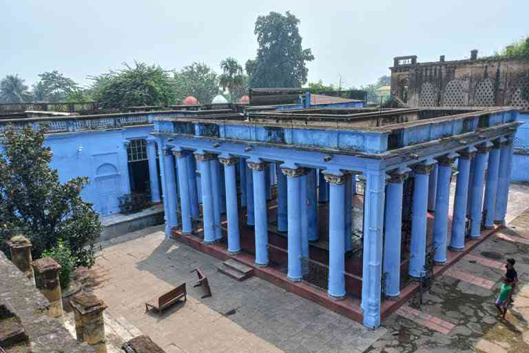 500 years old durga puja held at bankura maliara rajbari
