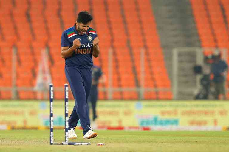 Shardul thakur replaces Axar patel in team india's World cup squad