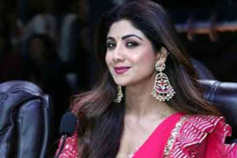 Metropolitan Magistrate's Court acquits actress Shilpa Shetty in 2007 kissing case
