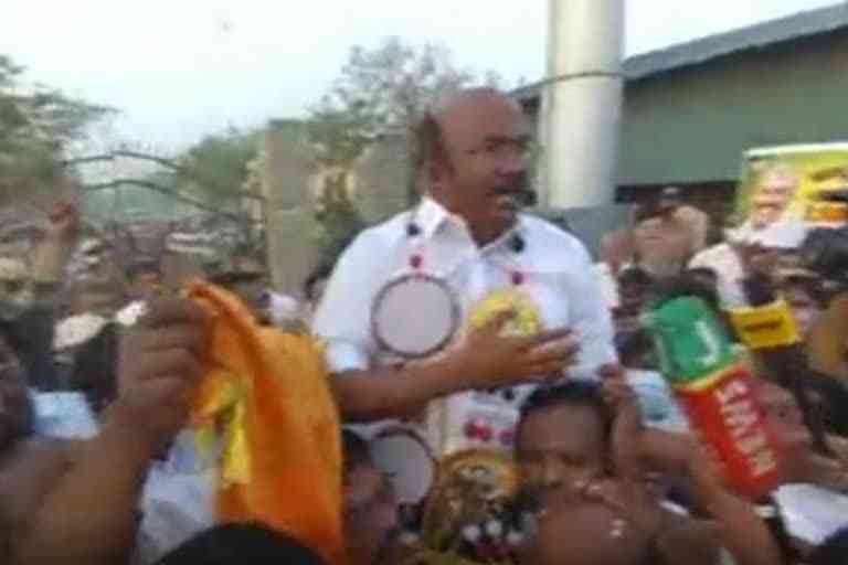 Former AIADMK minister Jayakumar walks out of jail: Receives grand reception