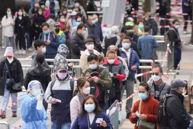 China Battles Worst Covid19 Outbreak Again Goes Back to Lockdown