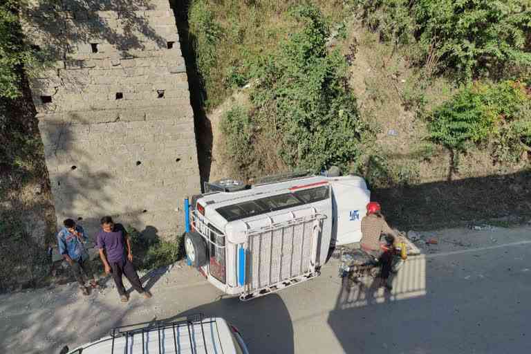 road accident in mandi himachal pradesh