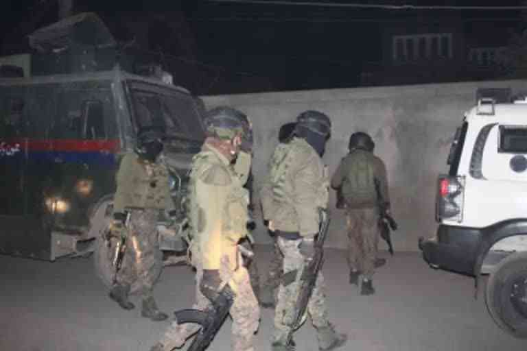 Encounter between security forces and terrorists in Hanjipora