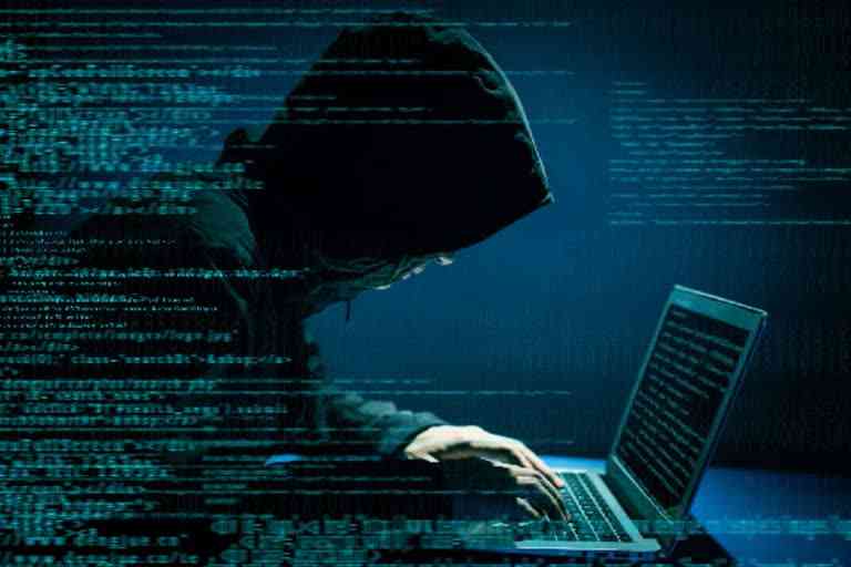 13-year-old-threatens-by-cyber-hacker-of-jaipur-to-hack-parents-3-mobile