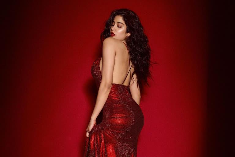 Janhvi Kapoor's glamour knows no bound in a series of pictures that she shared on social media.
