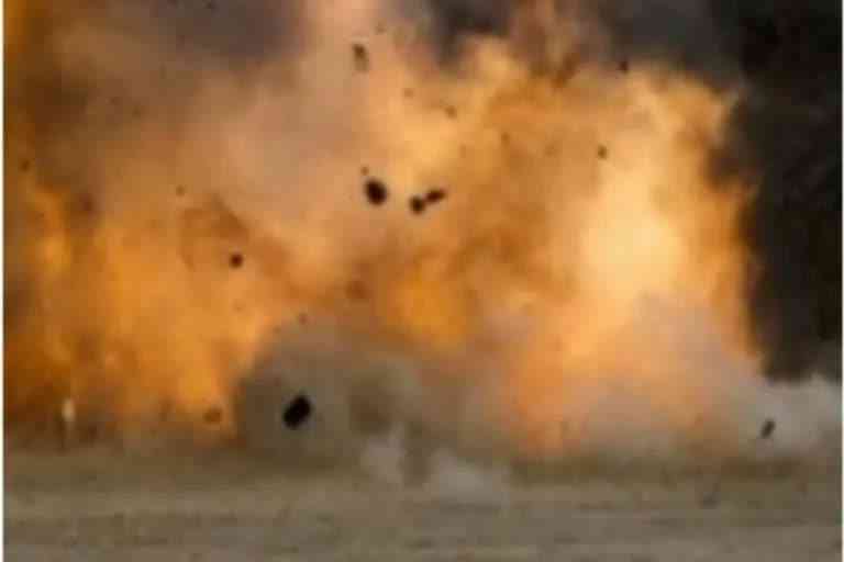Militants hurl sticky bomb in Kashmiri Pandit colony in Srinagar's Chanapora
