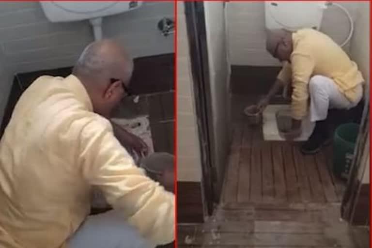 mp rewa-bjp-janardan-mishra-toilet-cleaning-viral-video