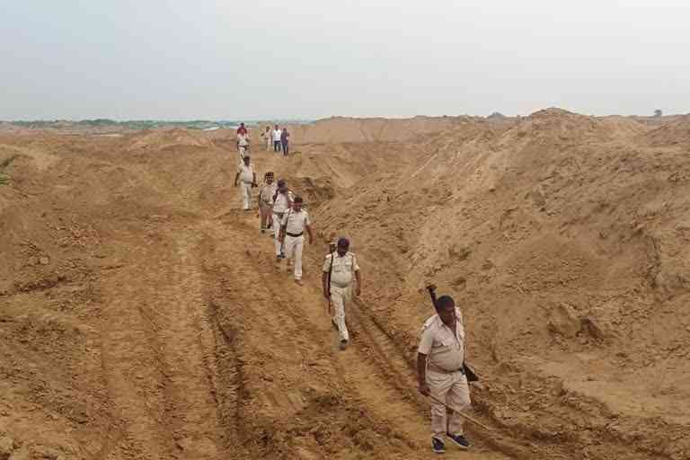 Bihar: 4 dead, 9 injured in firing during illegal sand mining in Maner