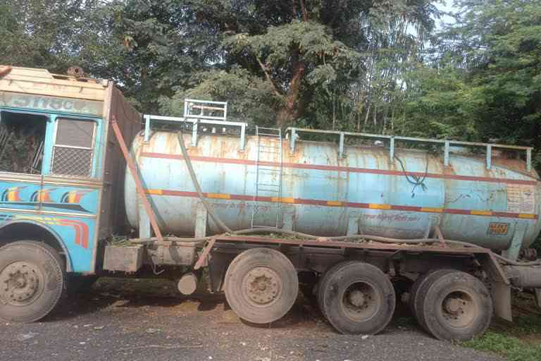Illegal liquor Tanker to Gujarat
