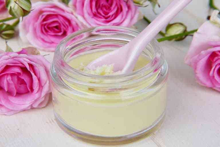 Dry skin problems use this natural moisturizer