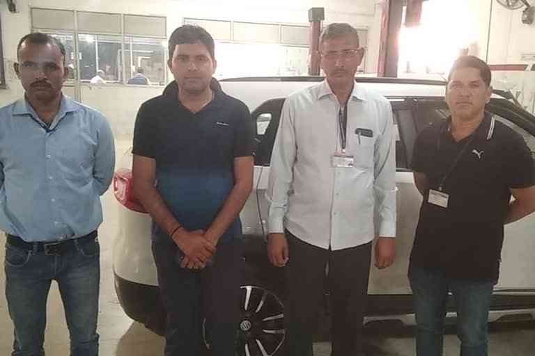 राजस्थान से चोरी हुई कार गोपालगंज से हुई बरामद