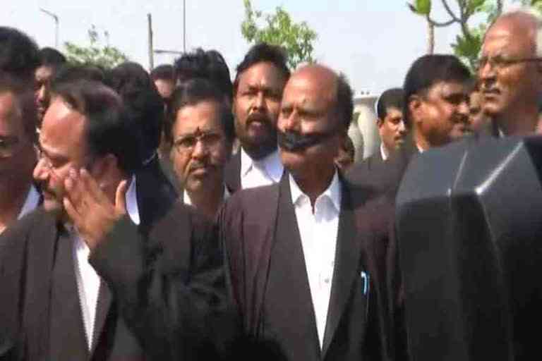 HC LAWYERS PROTEST