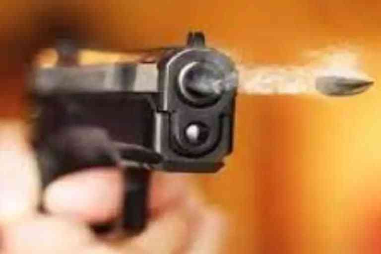 Miscreant stabs constable in Chhawla